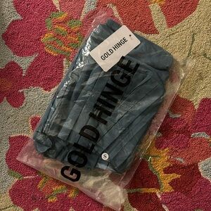 GOLD HINGE PLEATED TENNIS SKIRT- Size Small- Teal- Never worn